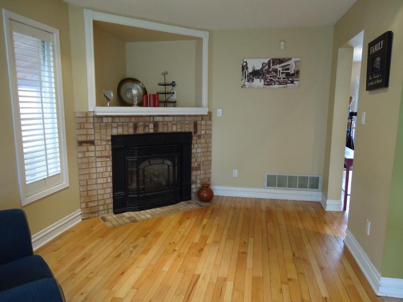 Gorgeous, Ready to Move-in, Priced to Sell, 2Story Detached House Image eClassifieds4u