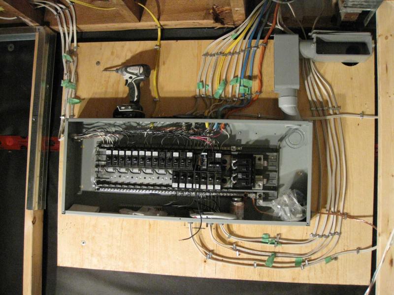 FARAD ELECTRIC INC. - Master Electrician 416-452-4851 Image eClassifieds4u
