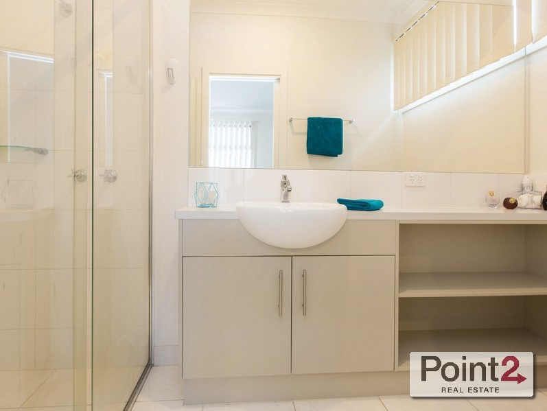 9/16 Honeysuckle Close House for Sale in Pakenham Image eClassifieds4u