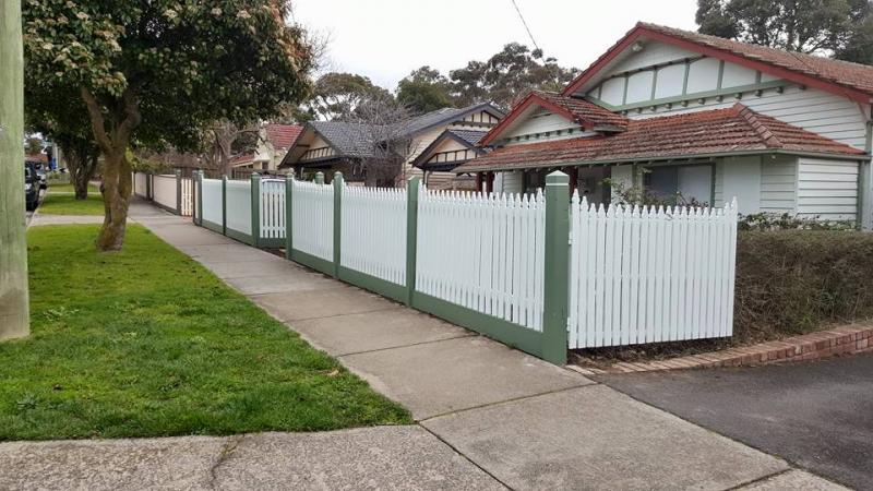Looking for Picket Fencing in Melbourne? Image eClassifieds4u