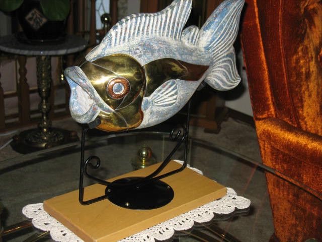 IMPRESSIVE LARGE MOUTH BASS SCULPTURE FOR SALE Image eClassifieds4u