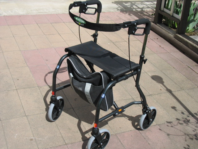 ARTISAN OVATION COMPACT SIDE FOLDING ROLLATOR WALKER FOR SALE Image eClassifieds4u
