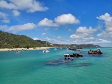 FRASER ISLAND TOUR