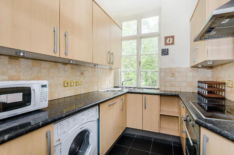 2 Lovely Bed Room well furnished for Rent Image eClassifieds4u