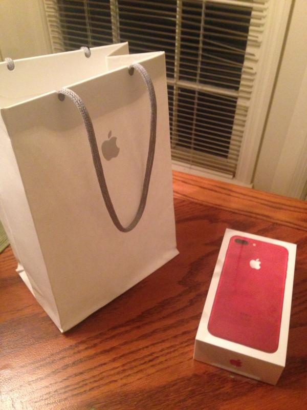 iPhone 7 PLUS (PRODUCT) RED 128GB Image eClassifieds4u