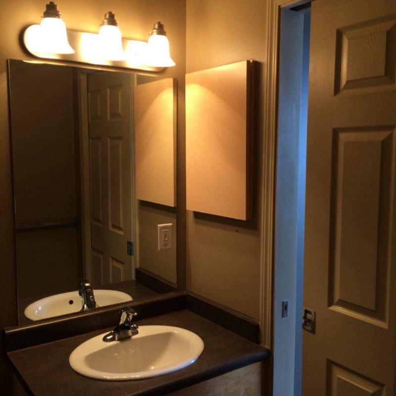 Offering clean, on time , beautiful painting service Image eClassifieds4u