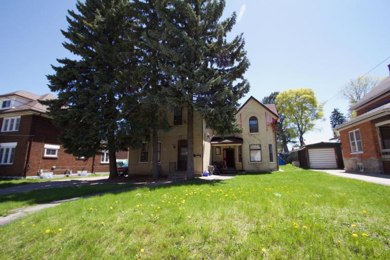 17 Peter St. INVESTMENT OPPORTUNITY! Image eClassifieds4u