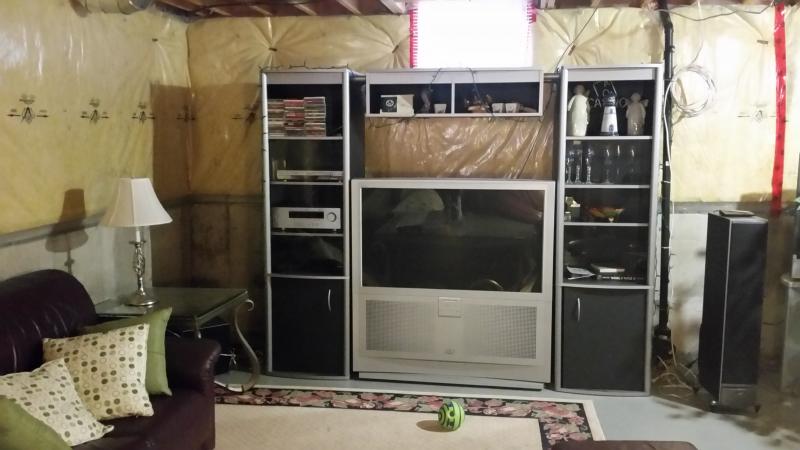 Entertainment / Wall Unit Image eClassifieds4u