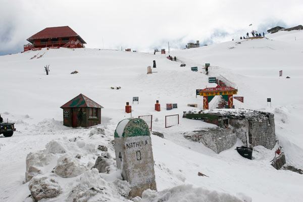 Darjeeling and Gangtok Tour Packages by Balakatours From Kolkata Image eClassifieds4u