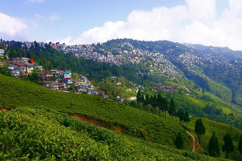 Darjeeling and Gangtok Tour Packages by Balakatours From Kolkata Image eClassifieds4u