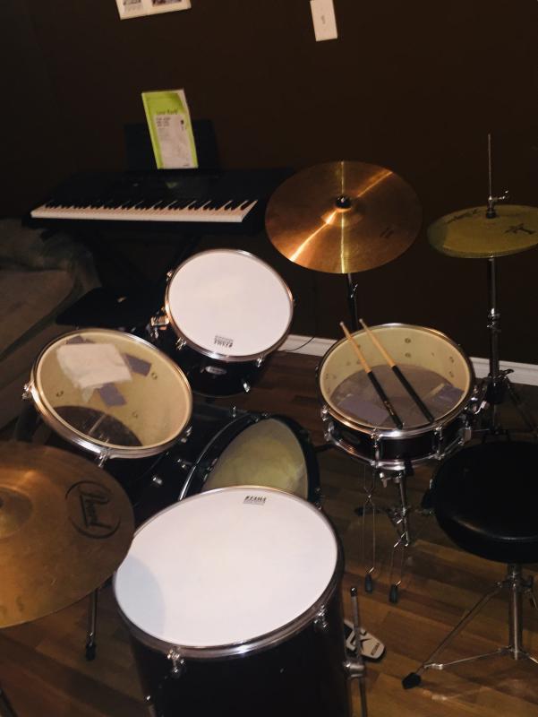 5 pc drum kit Image eClassifieds4u