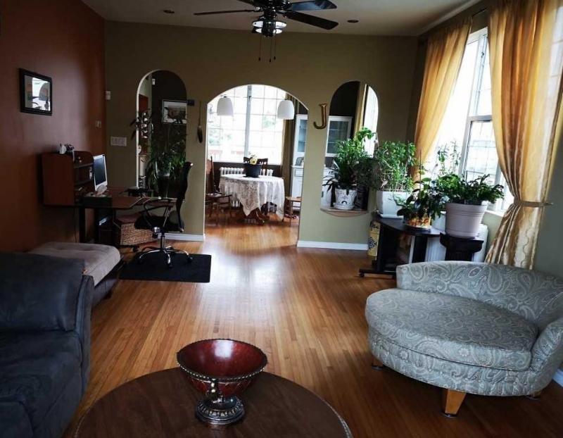 Spacious 2 Story Brick 3 Bed Home With 3 Bath Image eClassifieds4u