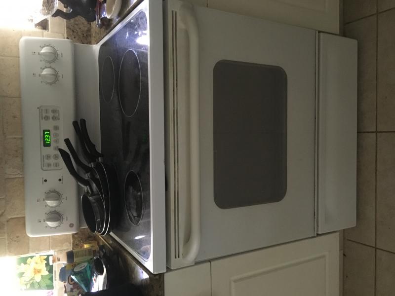 GE Electric Range Image eClassifieds4u